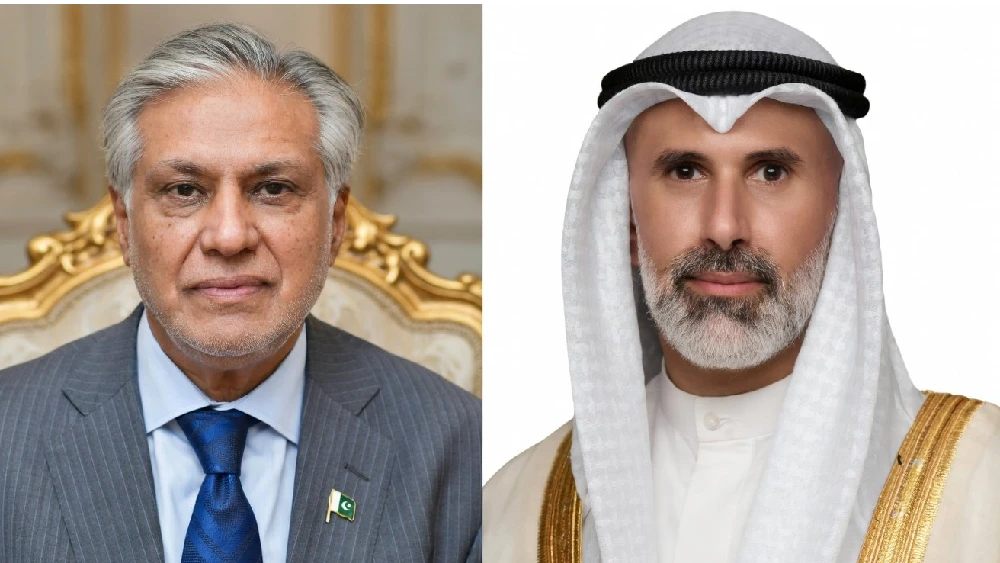 Pakistani FM discusses regional situation, bilateral ties with Kuwaiti counterpart